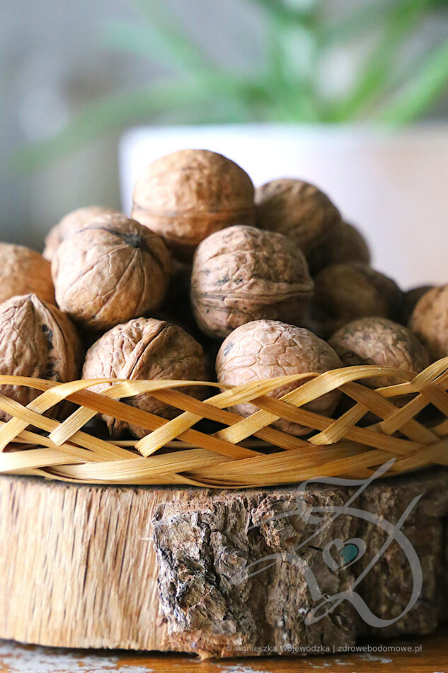 Dlaczego Warto Chrupać Orzechy Włoskie