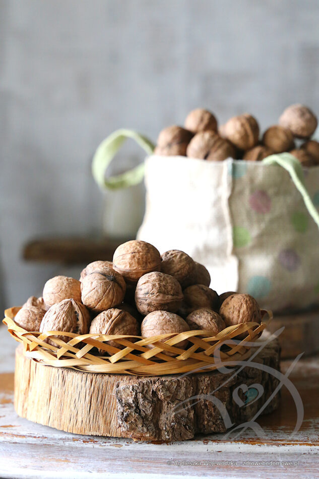 Dlaczego Warto Chrupać Orzechy Włoskie