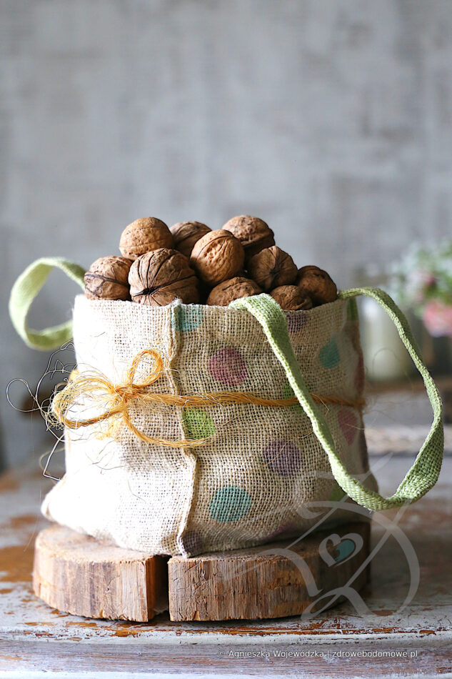 Dlaczego Warto Chrupać Orzechy Włoskie