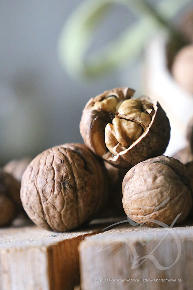 Dlaczego Warto Chrupać Orzechy Włoskie