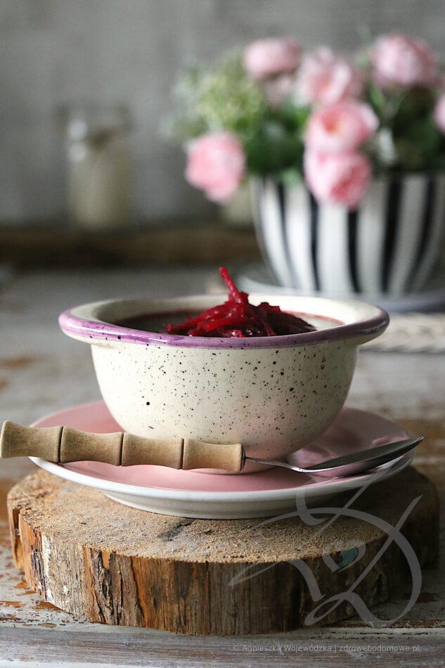 Czerwony Barszcz z Tartych Buraków