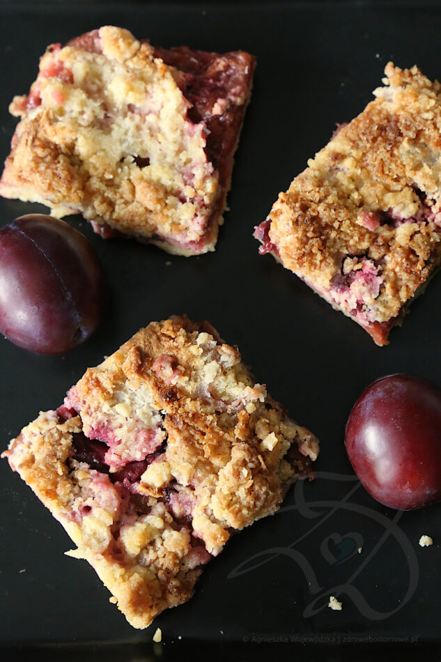 Kruchy Maślany Placek Ze Śliwkami